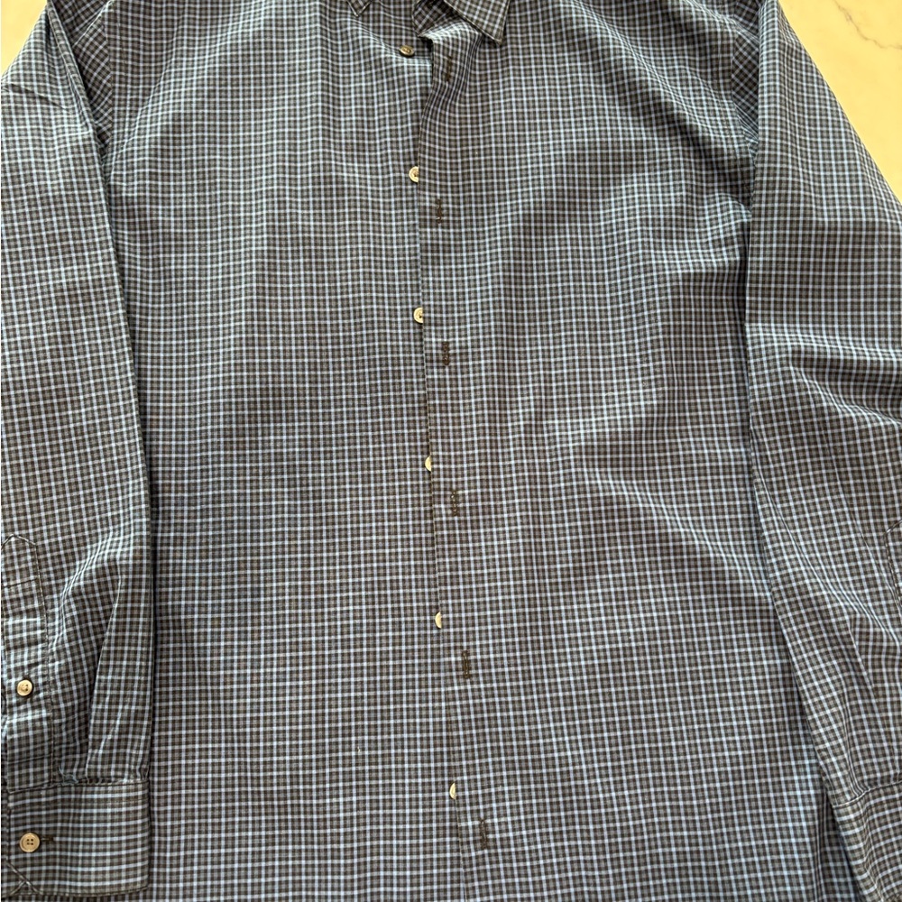 Banana Republic men’s XL Blue and black Plaid Shirt